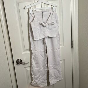 Abercrombie and Fitch white linen summer outfit with crop top and ankle pants